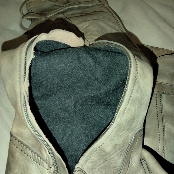 Sam Edelman knee high leather riding boot. Leather - Picture 8 of 9